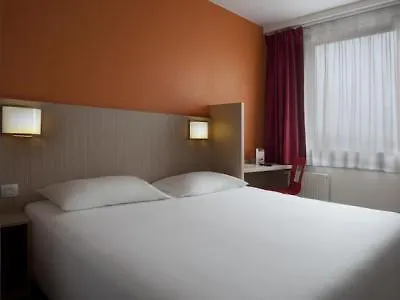 Premiere Classe Centrum Otel Varşova
