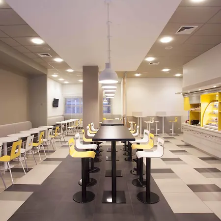 Отель Premiere Classe Centrum